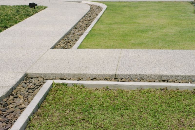 Concrete Driveway with Edging